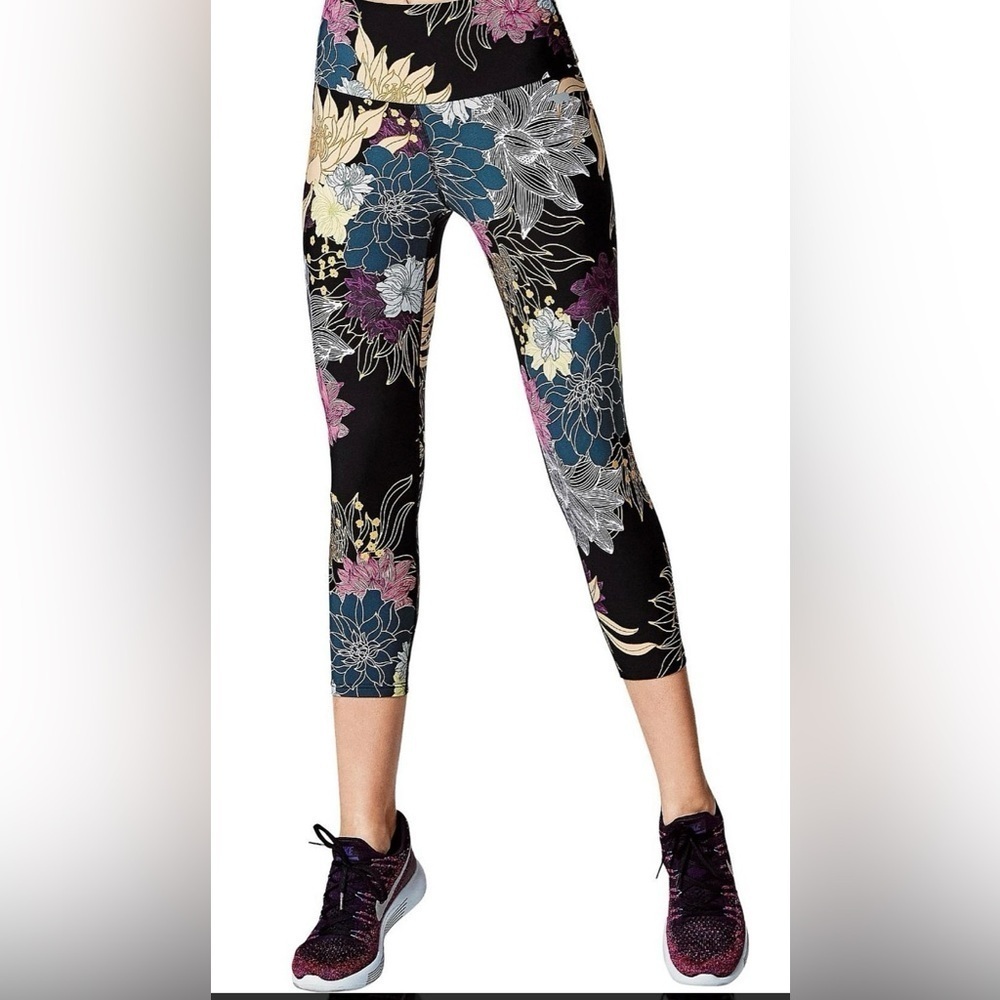 RUNNING BARE Leggings Size 6-8 Multicolor 
Ab-Waisted Tights 7/8 Legging Gusset